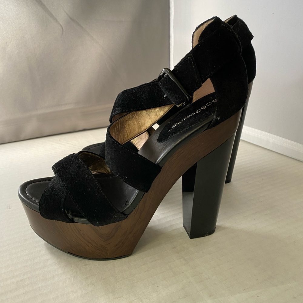 NWOT BCBGeneration Black Suede Chunky Platform Sandals size 8 1/2 - Picture 16 of 16